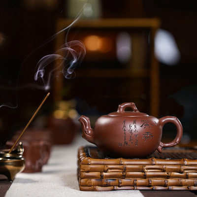 一壶紫砂伴夕阳,品茶更有意境,越久越有韵味,过年买一套送爸爸